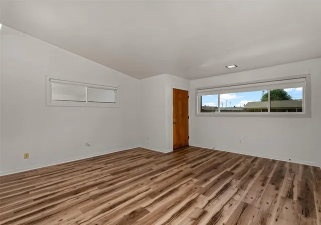 Photo 4 of Single family home for sale at 4013 Parkway Dr, Bossier City, LA 71112 | MLS# 21424156 | Listing updated on 2026-10-30