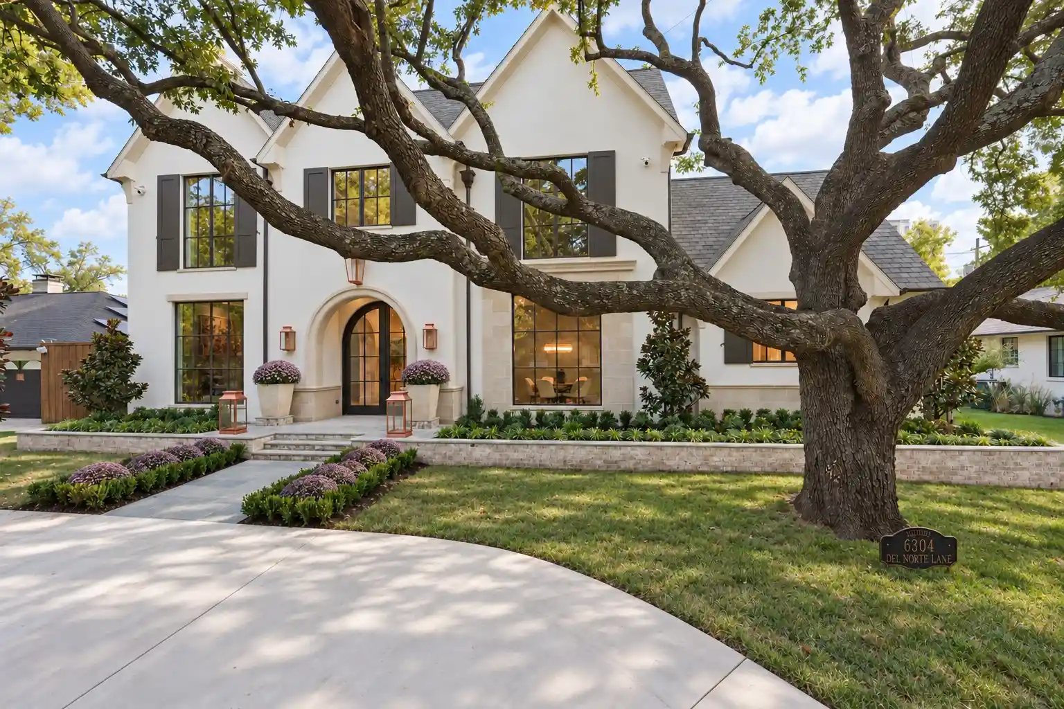 Single family home for sale at 6304 Del Norte Ln, Dallas, TX 75225 | MLS# 21415432