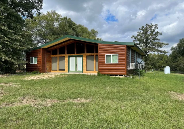 Photo 1 of Single family home for sale at 746 Fm 27 W, Streetman, TX 75859 | MLS# 21406022 | Listing updated on 2026-10-30