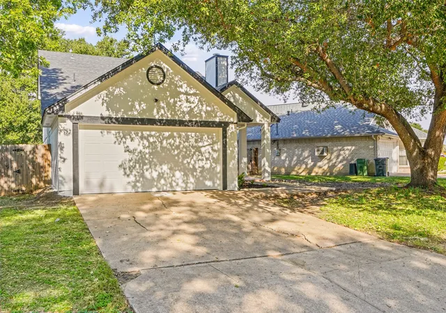 Single family home for sale at 5232 Cornvalley Dr, Arlington, TX 76017 | MLS# 21418951