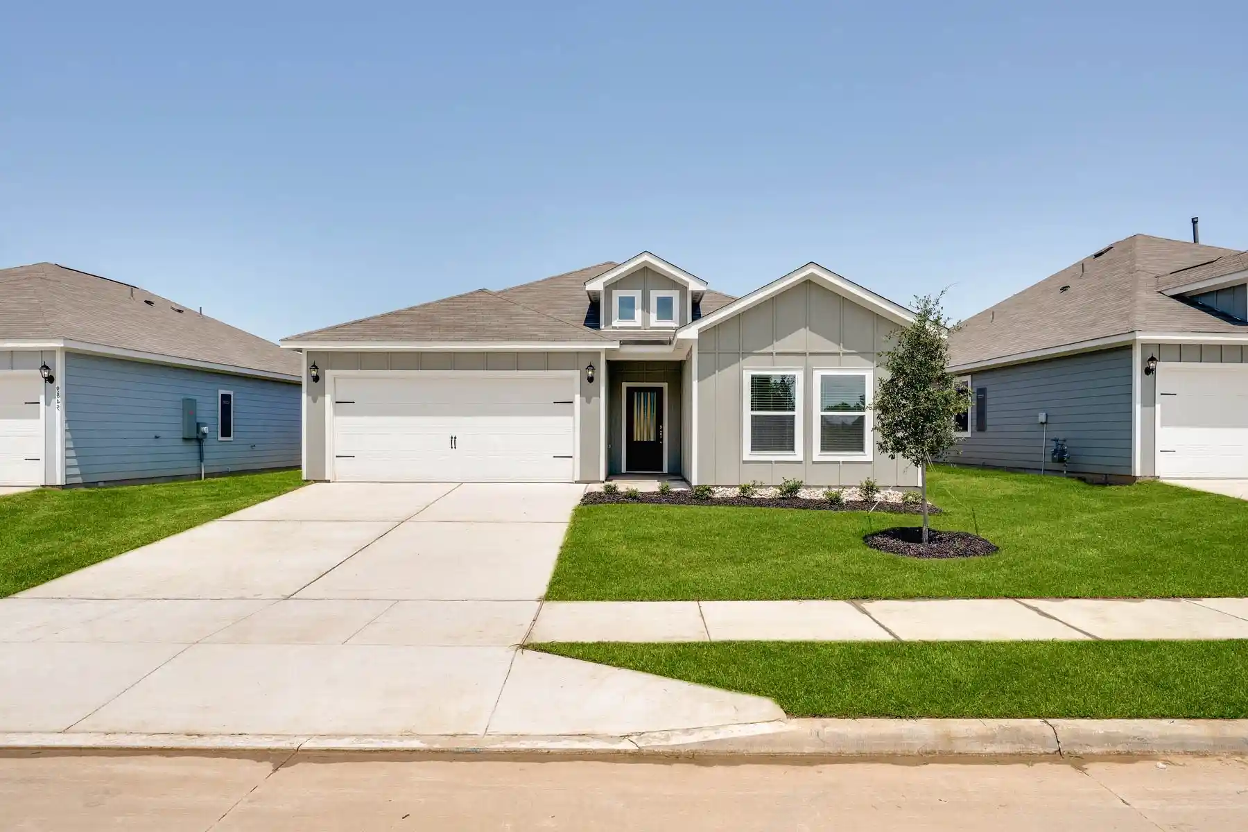 Single family home for sale at 1309 Helca Dr, Fort Worth, TX 76140 | MLS# 21424376