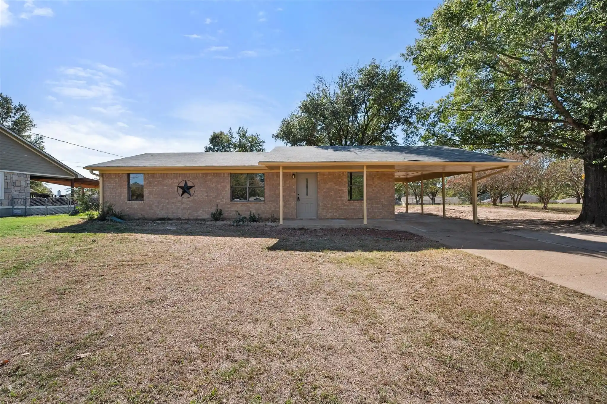 Single family home for sale at 2367 Royal Dr E, Chandler, TX 75758 | MLS# 21424401