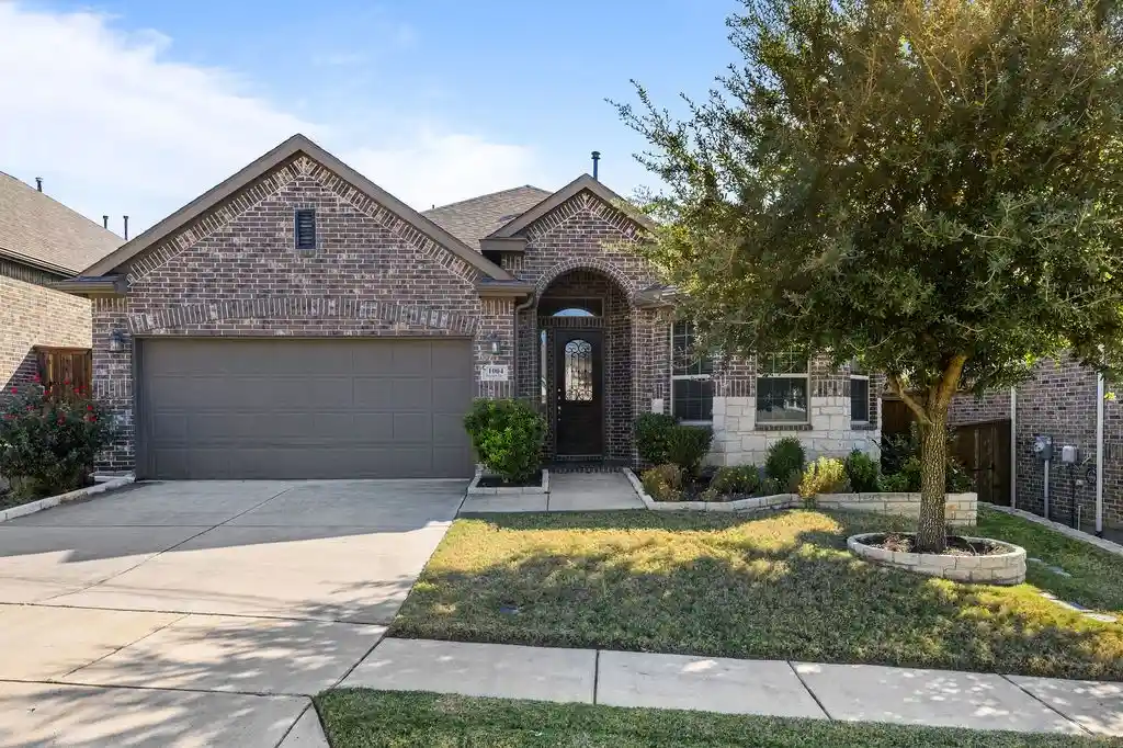 Single family home for sale at 1004 Baynes Dr, Mc Kinney, TX 75071 | MLS# 21419520 | Listing updated on 2026-10-30