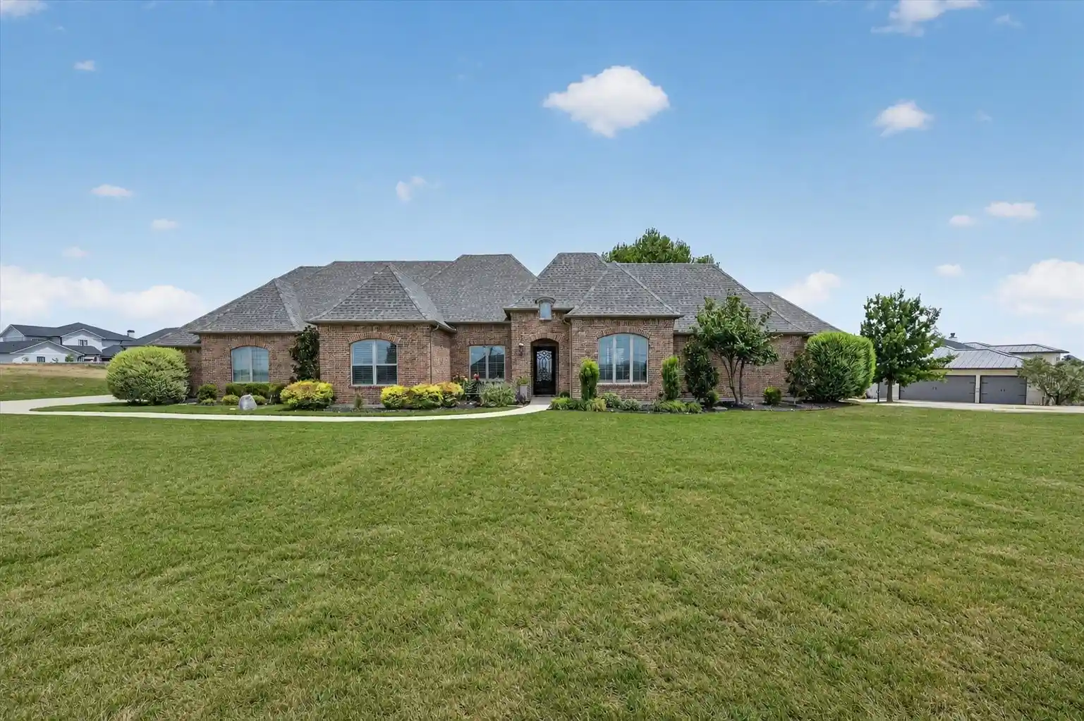 Single family home for sale at 12617 Bella Colina Dr, Fort Worth, TX 76126 | MLS# 21351192