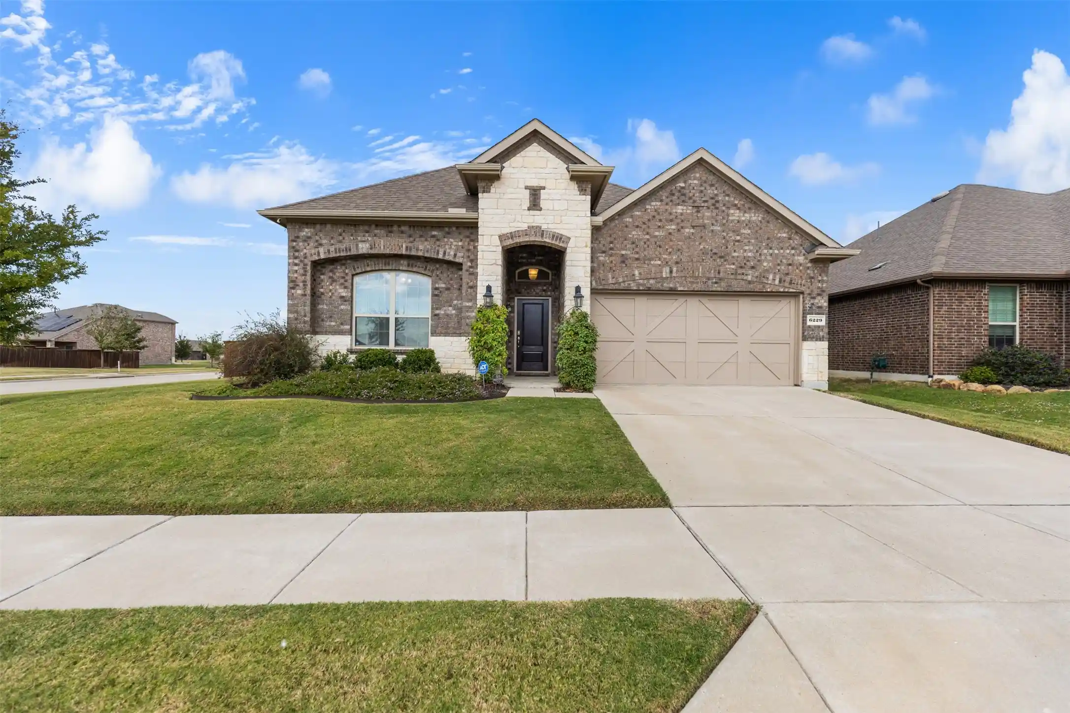 Single family home for sale at 6229 Brunswick Dr, Aubrey, TX 76227 | MLS# 21420106