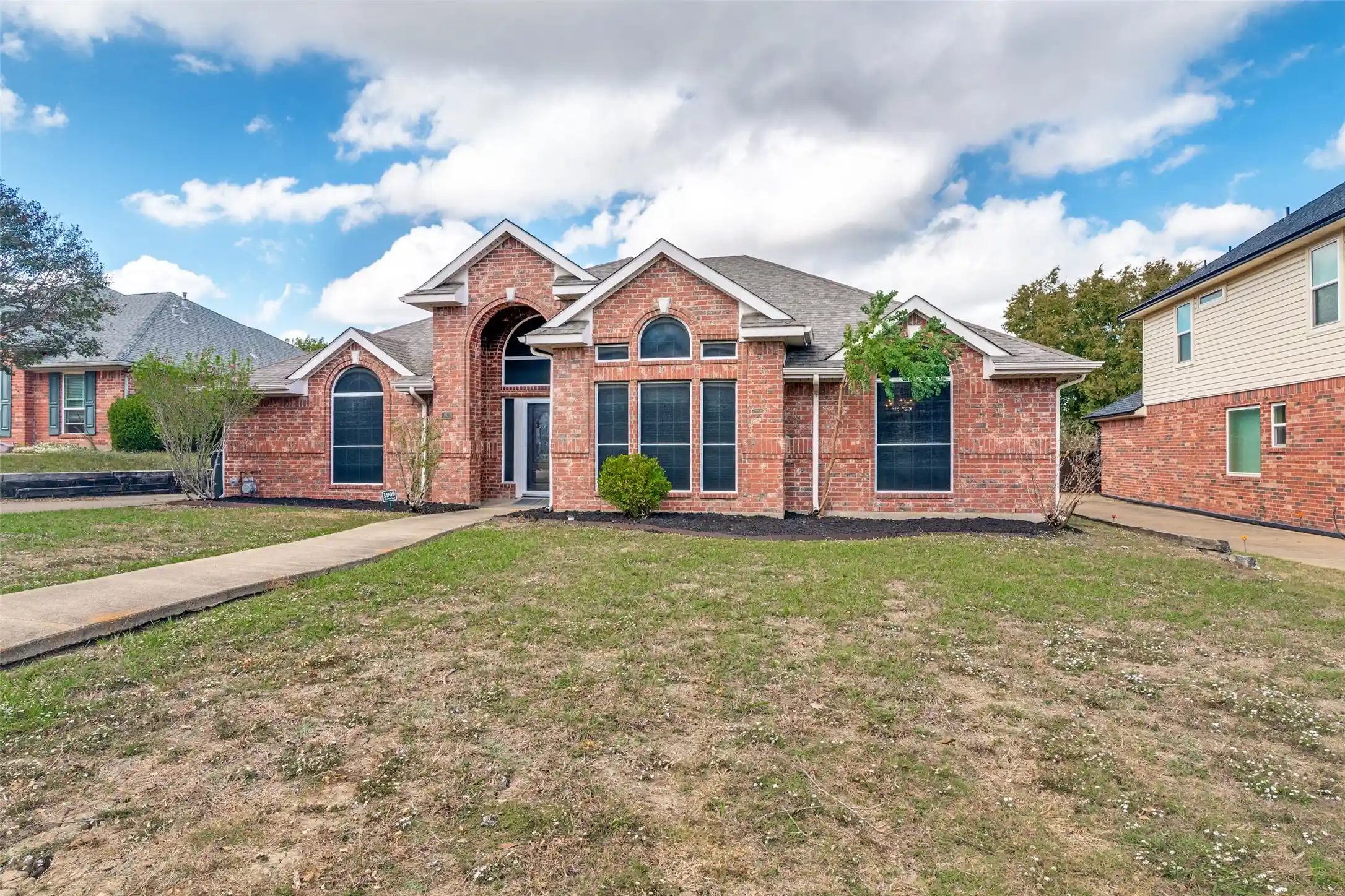 Single family home for sale at 1909 Blackfoot Trl, Mesquite, TX 75149 | MLS# 21424555