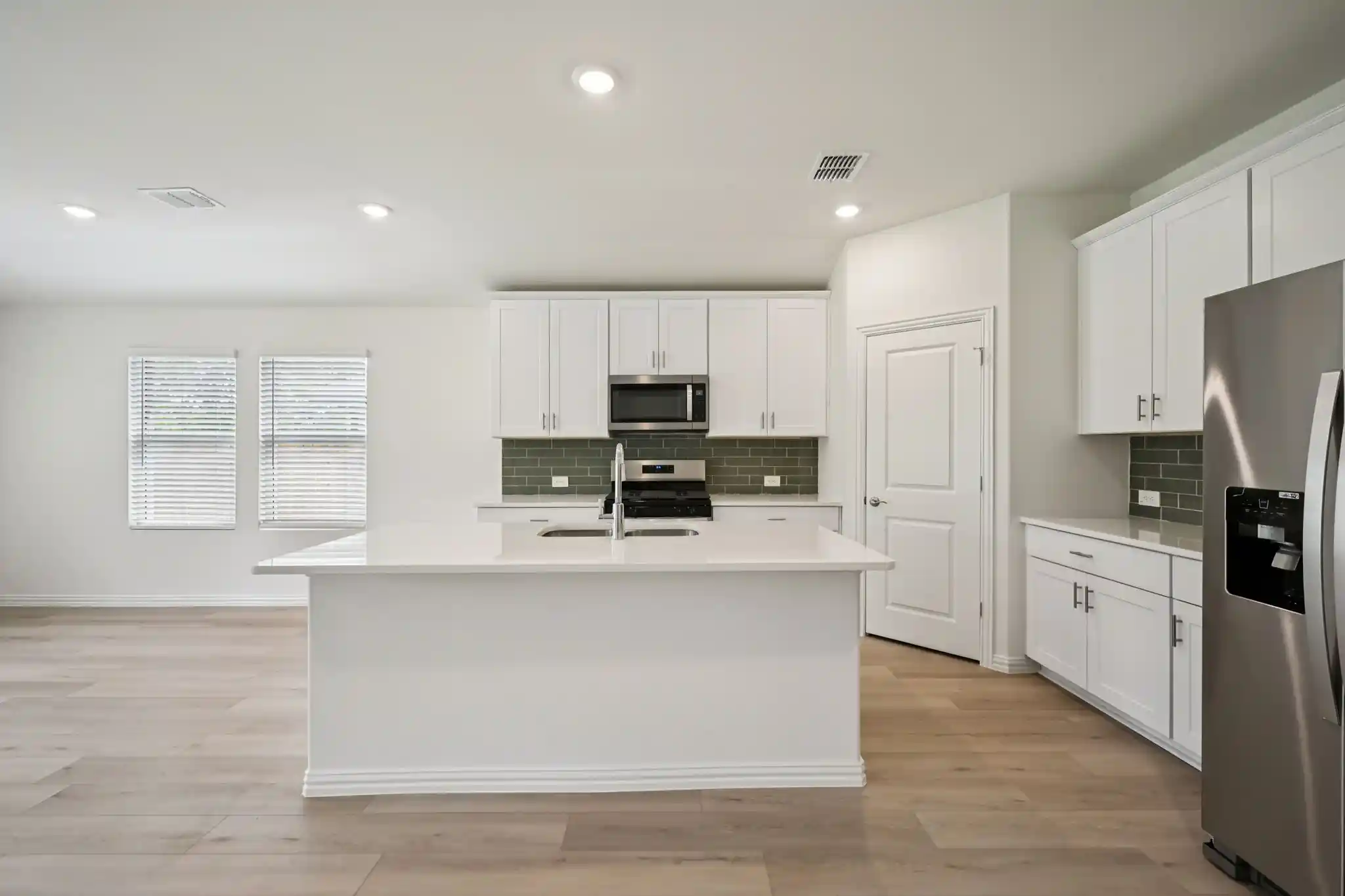 Single family home for sale at 7405 Kathy Ct, Denton, TX 76208 | MLS# 21423318