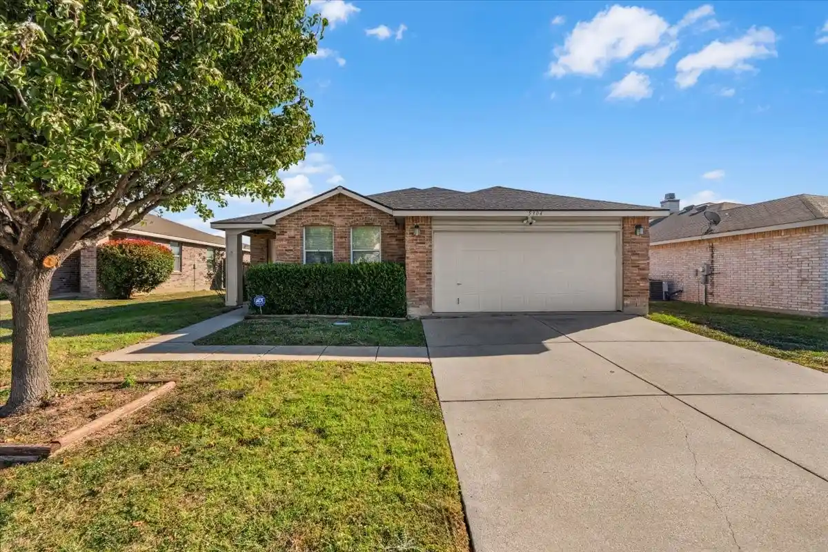 Single family home for sale at 5304 Mineral Crk Dr, Fort Worth, TX 76179 | MLS# 21424187