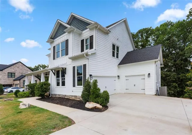 3rd image of 1585 Dabbs Bridge Rd, Dallas, GA 30132 | MLS# 7768470