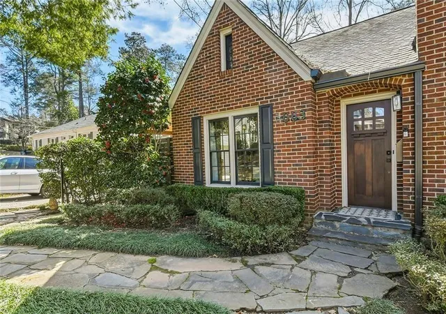 3rd image of 663 Amsterdam Ave Ne, Atlanta, GA 30306 | MLS# 7808464