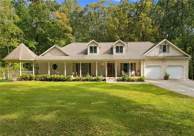 Photo 1 of Single family home for sale at 355 Univeter Rd, Canton, GA 30114 | MLS# 7860874 | Listing updated on 2026-10-30
