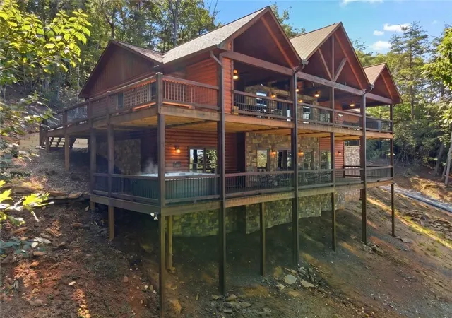 1st image of 175 Stuart Dr Dr, Mineral Bluff, GA 30559 | MLS# 7825826