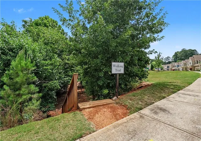 Homes for sale in Avondale Estates, GA | 556 Avondale Hills Dr, Avondale Estates, GA 30032 | MLS# 7792710