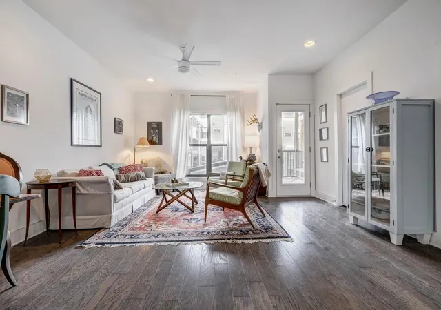 1st image of 962 Moda Dr, Atlanta, GA 30317 | MLS# 6694629