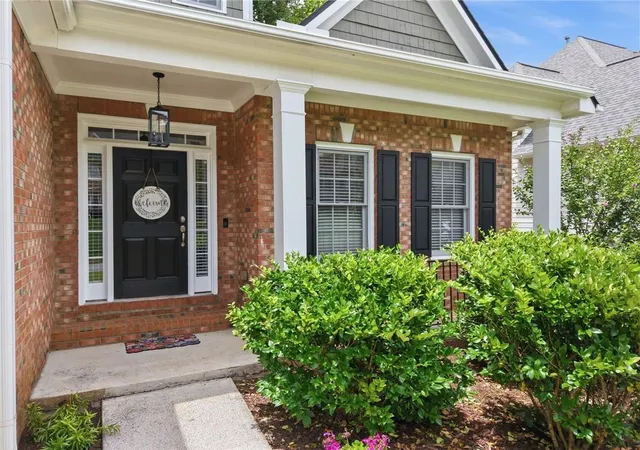 3rd image of 3235 Summer Stream Ln Nw, Kennesaw, GA 30152 | MLS# 7805570
