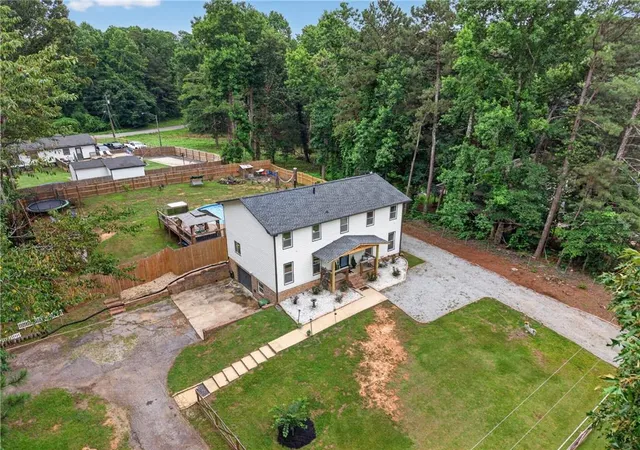 Homes for sale in Carrollton, GA | 110 E Knight Dr, Carrollton, GA 30116 | MLS# 7789207