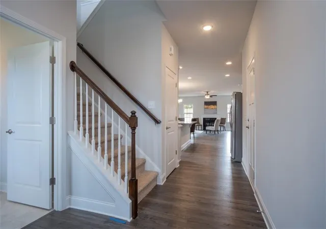Photo 2 of Single family home for sale at 3028 Fairway Dr, Villa Rica, GA 30180 | MLS# 7759813 | Listing updated on 2026-08-31