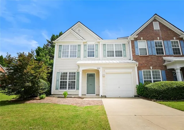 3rd image of 5467 Medlock Corners Dr, Peachtree Corners, GA 30092 | MLS# 7807693