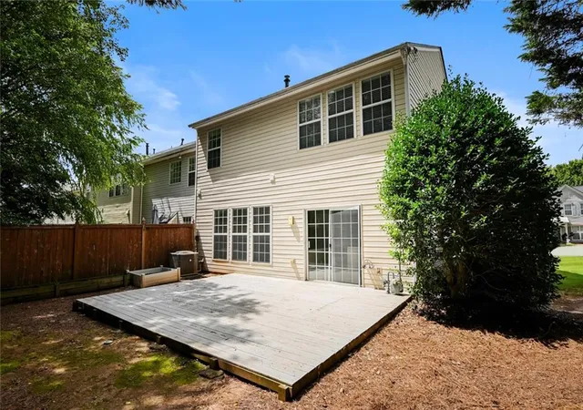 4th image of 5467 Medlock Corners Dr, Peachtree Corners, GA 30092 | MLS# 7807693