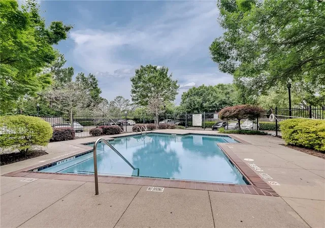 2nd image of 425 Chapel St Sw, Atlanta, GA 30313