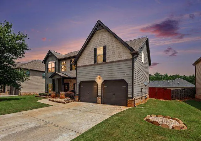 Photo 3 of Sale Pending at 7668 Wild Cherry Ln, Lithonia, GA 30038 | MLS# 7797981 | Listing updated on 2026-09-22