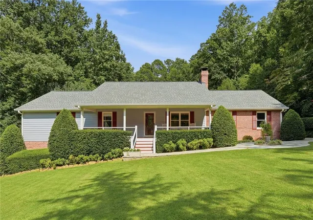 Photo 3 of Single family home for sale at 3992 Doc Sams Rd, Cumming, GA 30028 | MLS# 7823917 | Listing updated on 2026-08-24