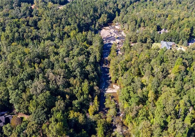 2nd image of 102 Forest Pl, Forsyth, GA 31029 | MLS# 7782088