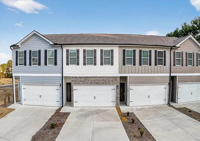 2nd image of 105 Brexley Dr, Calhoun, GA 30701 | MLS# 7778131