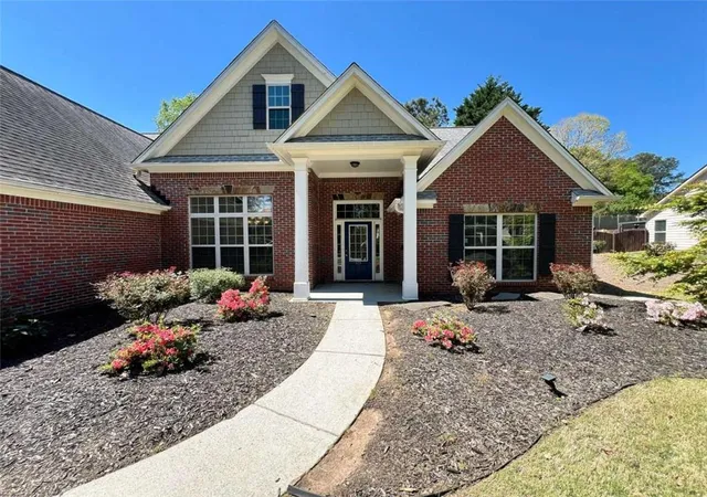 2nd image of 708 York View Dr, Auburn, GA 30011 | MLS# 7751193
