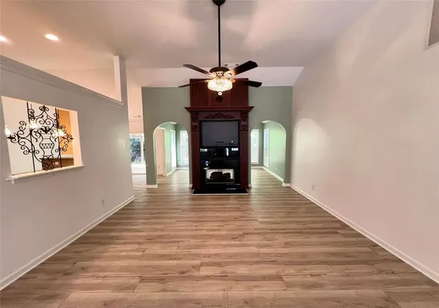 Photo 4 of Sale Pending at 708 York View Dr, Auburn, GA 30011 | MLS# 7751193 | Listing updated on 2026-08-11