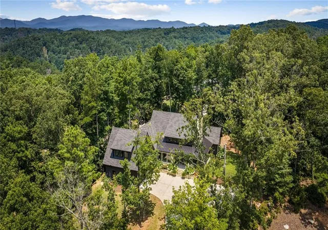 Photo 1 of Sale Pending at 470 Old Orchard Rd, Ellijay, GA 30536 | MLS# 7815480 | Listing updated on 2026-10-29