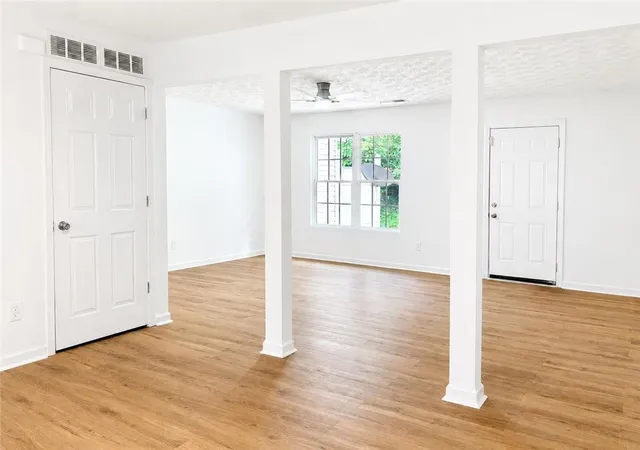 Photo 3 of Townhouse for sale at 3511 Waldrop Trl, Decatur, GA 30034 | MLS# 7803340 | Listing updated on 2026-09-10
