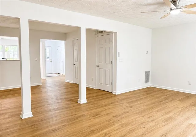 Photo 4 of Townhouse for sale at 3511 Waldrop Trl, Decatur, GA 30034 | MLS# 7803340 | Listing updated on 2026-09-10