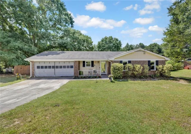 Photo 1 of Single family home for sale at 752 Sage Ln, Conyers, GA 30012 | MLS# 7820420 | Listing updated on 2026-08-24