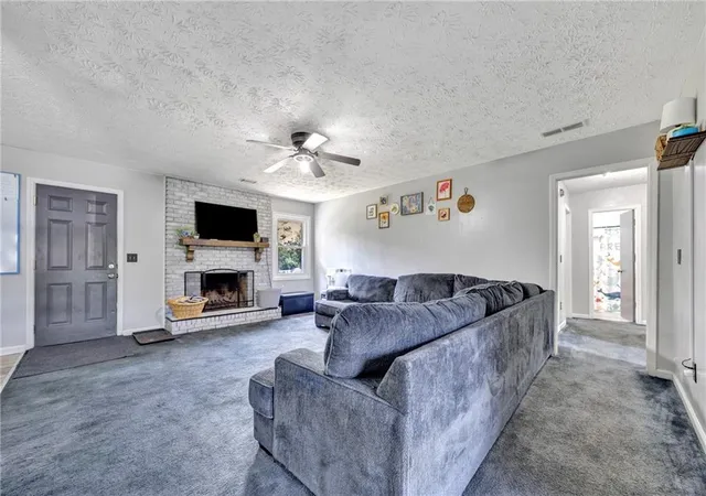 Photo 4 of Single family home for sale at 752 Sage Ln, Conyers, GA 30012 | MLS# 7820420 | Listing updated on 2026-08-24