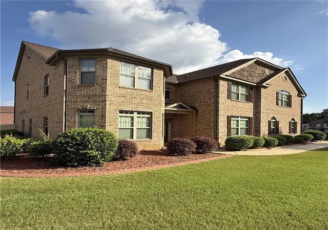 Photo 2 of Sale Pending at 105 Way Point Dr, Stockbridge, GA 30281 | MLS# 7808020 | Listing updated on 2026-09-11