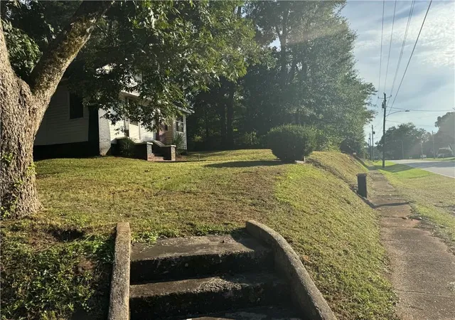 Photo 101 of Sale Pending at 220 S Carroll Rd, Villa Rica, GA 30180 | MLS# 7821386 | Listing updated on 2026-08-18