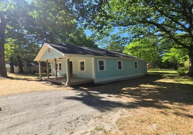 Photo 2 of Single family home for sale at 414 Wayside Ln, Dallas, GA 30132 | MLS# 7747479 | Listing updated on 2026-10-06
