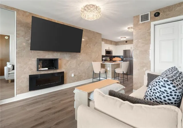 2nd image of 2870 Pharr Court South Nw #2708, Atlanta, GA 30305 | MLS# 7800314