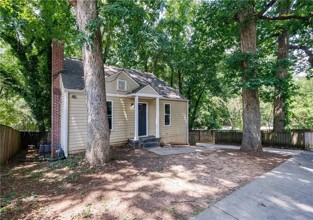 Photo 3 of Single family home for sale at 1371 Fulton Ave, Atlanta, GA 30344 | MLS# 7799555 | Listing updated on 2026-07-06