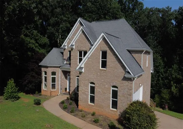 2nd image of 318 Waterford Cir, Cornelia, GA 30531 | MLS# 7821472