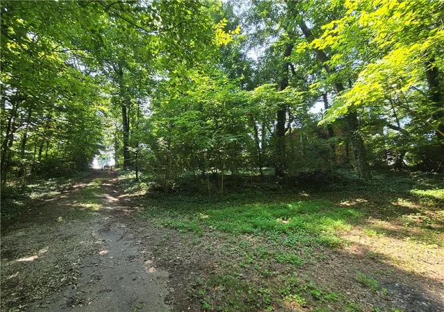 2nd image of 1778 Austell Rd Sw, Marietta, GA 30008 | MLS# 7799882