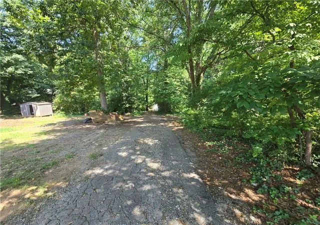 3rd image of 1778 Austell Rd Sw, Marietta, GA 30008 | MLS# 7799882