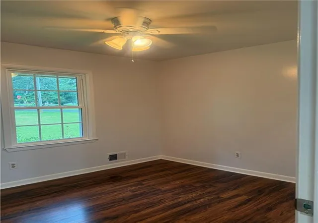 5th image of 3000 Bay Berry Dr Sw, Marietta, GA 30008 | MLS# 7785711