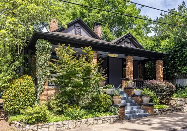 Homes for sale in Atlanta, GA | 465 Oakland Ave Se, Atlanta, GA 30312 | MLS# 7780914