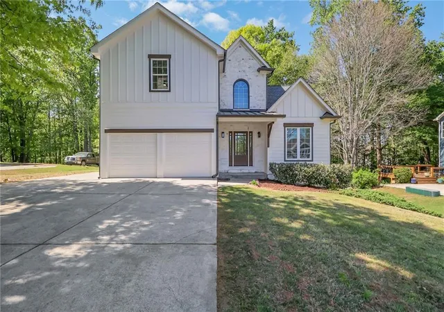 35th image of 6259 Spring Lake Dr, Flowery Branch, GA 30542 | MLS# 7751834