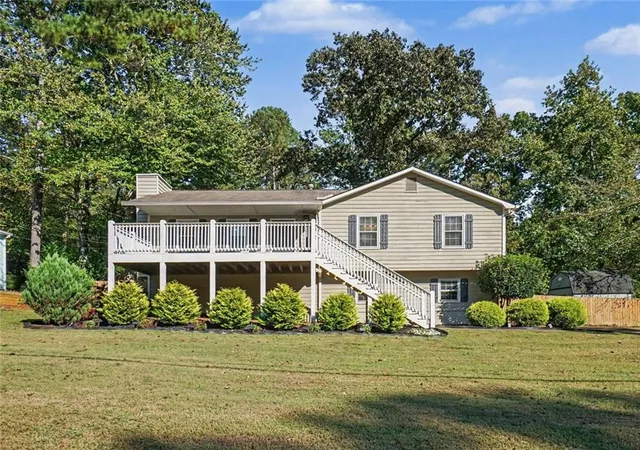 Photo 1 of Single family home for sale at 445 Holly Ln, Canton, GA 30115 | MLS# 7853550 | Listing updated on 2026-10-28