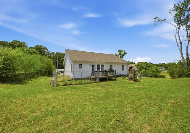 2nd image of 130 Whipporwill Ln Se, Calhoun, GA 30701 | MLS# 7803473