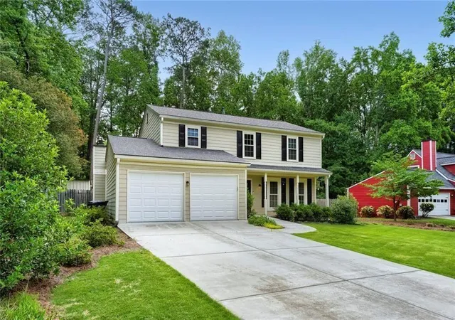 Photo 3 of Single family home for sale at 235 Barrington Dr, Roswell, GA 30076 | MLS# 7818006 | Listing updated on 2026-09-18