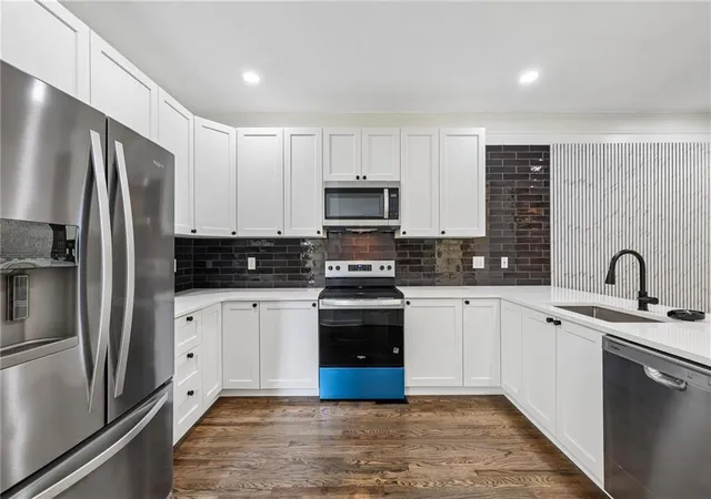 Photo 3 of Single family home for sale at 2164 Cape Liberty Dr, Suwanee, GA 30024 | MLS# 7803710 | Listing updated on 2026-09-10